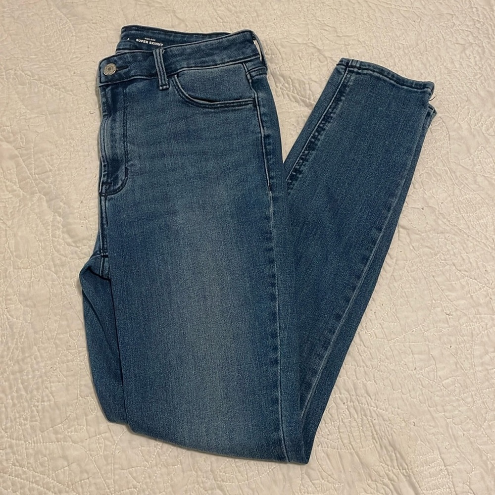 Women’s Old Navy Medium Wash High Rise Super Skinny Jeans